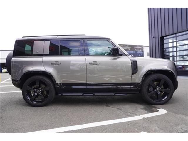 ROVER DEFENDER