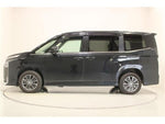 VOXY HYBRID 4WD