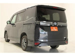 VOXY HYBRID 4WD