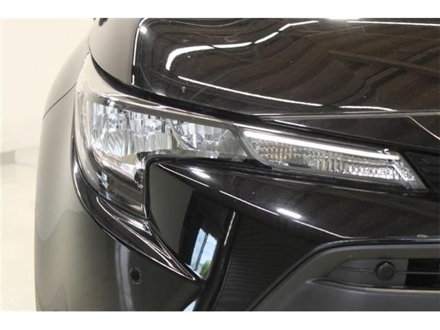 COROLLA sedan HYBRID 4WD