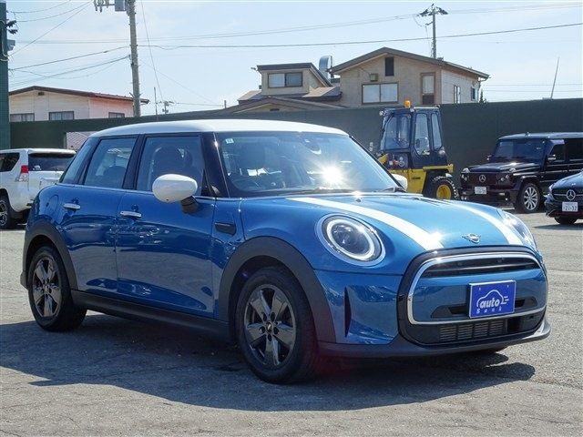MINI COOPER D 5DOOR