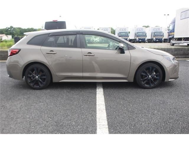 COROLLA TOURING HYBRID
