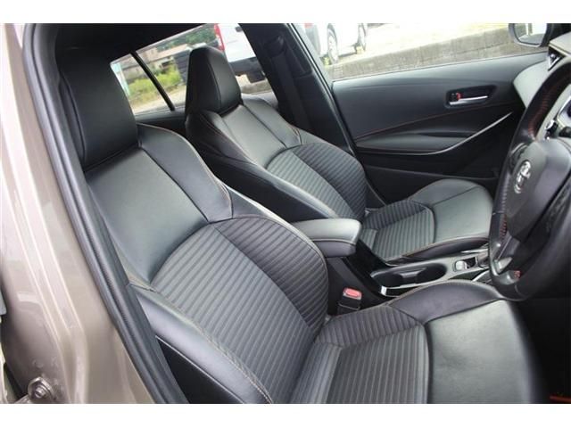 COROLLA TOURING HYBRID