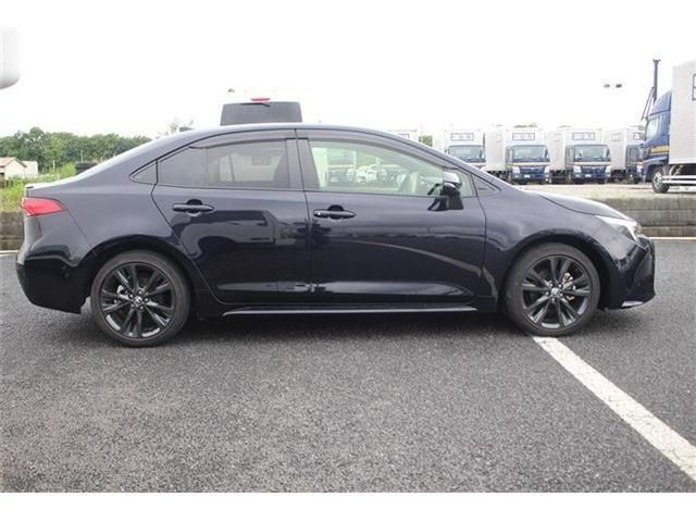 COROLLA sedan HYBRID
