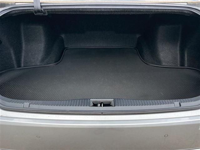 CROWN sedan