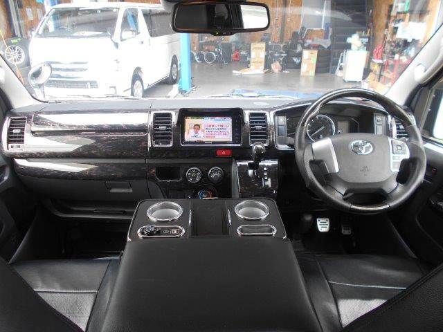 HIACE van 4WD