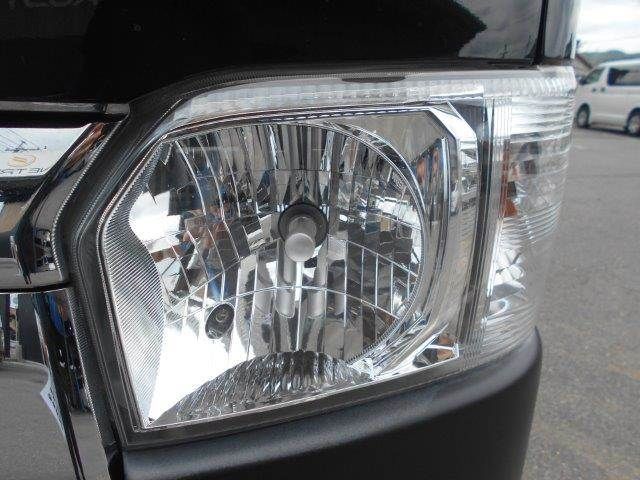 HIACE van 4WD