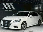 CROWN sedan hybrid