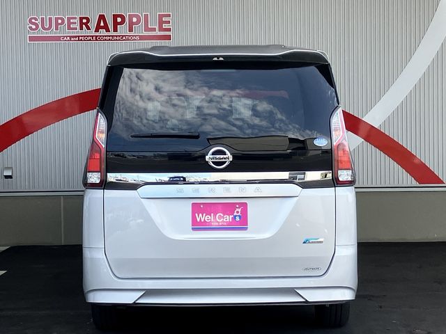 SERENA  S-HYBRID 4WD