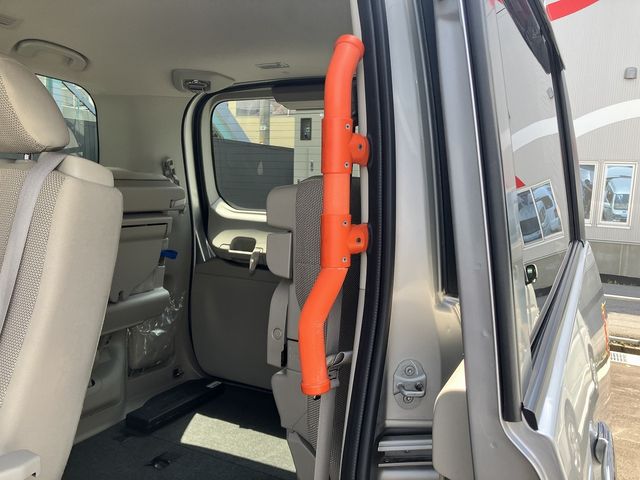 SERENA  S-HYBRID 4WD