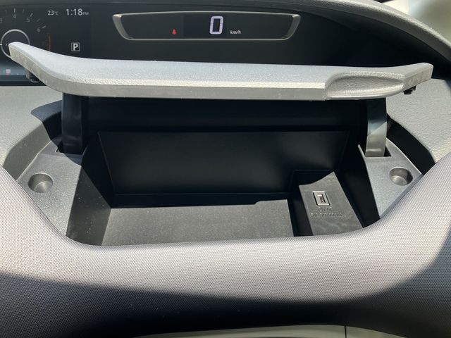 SERENA  S-HYBRID 4WD