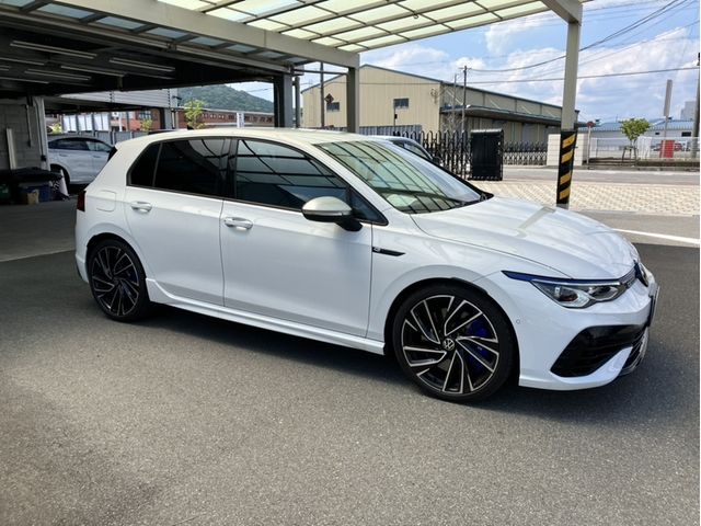 VOLKSWAGEN GOLF R
