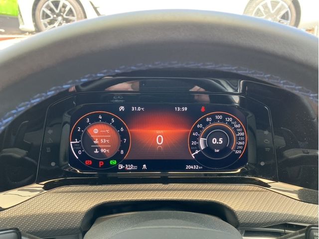 VOLKSWAGEN GOLF R