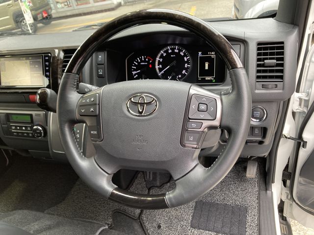 HIACE van 2WD