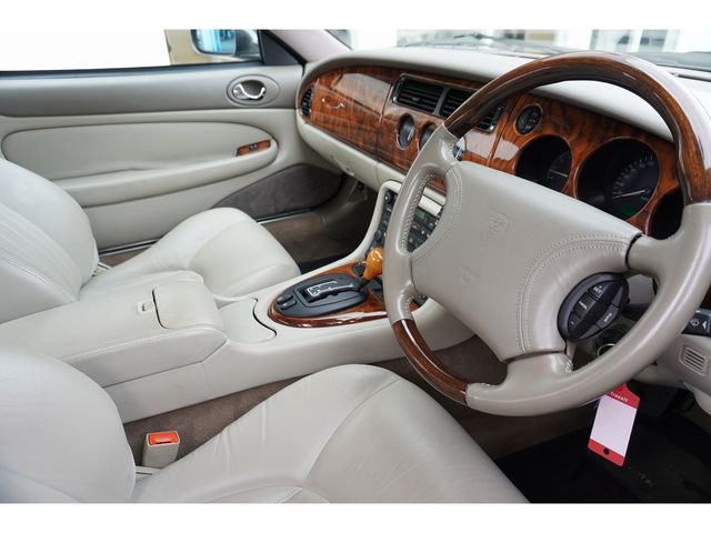 JAGUAR XKseries coupe