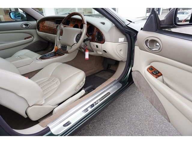 JAGUAR XKseries coupe