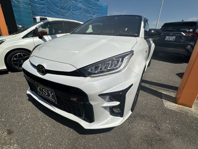 GR YARIS