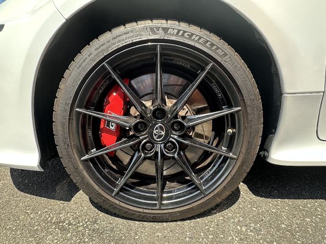 GR YARIS