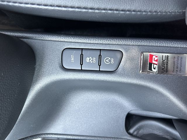 GR YARIS