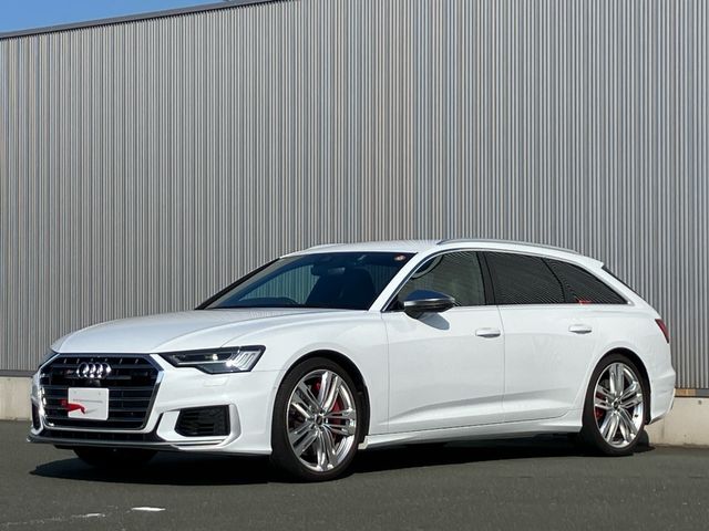 AUDI S6 AVANT
