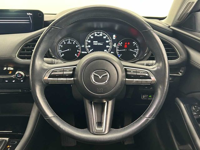 MAZDA3 SEDAN