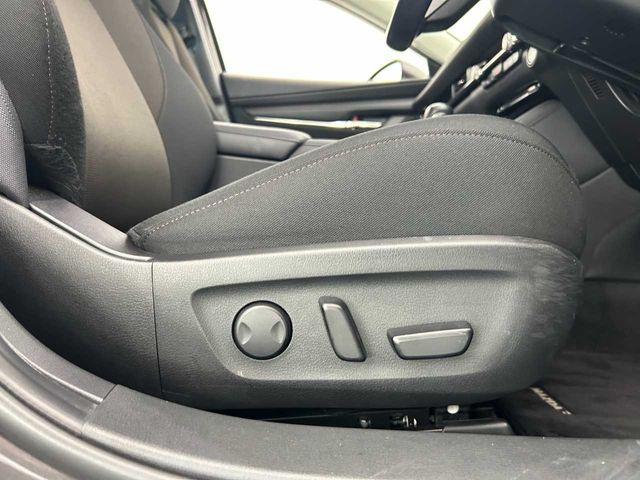 MAZDA3 SEDAN