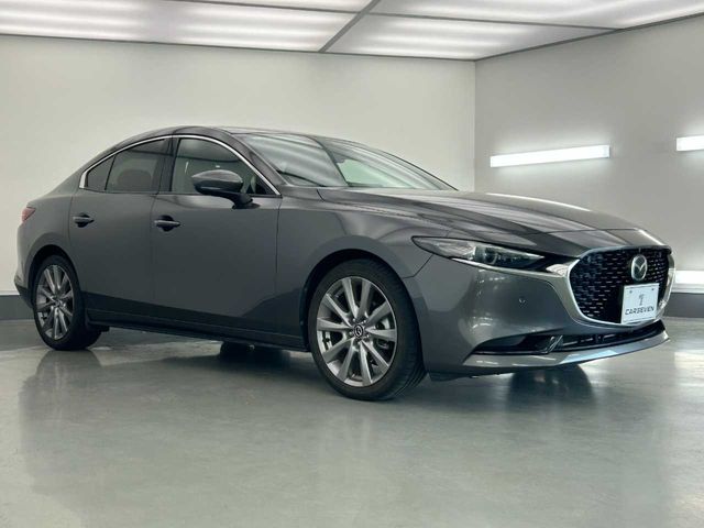 MAZDA3 SEDAN