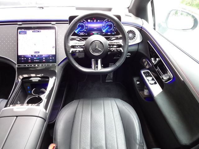 MERCEDES BENZ EQE