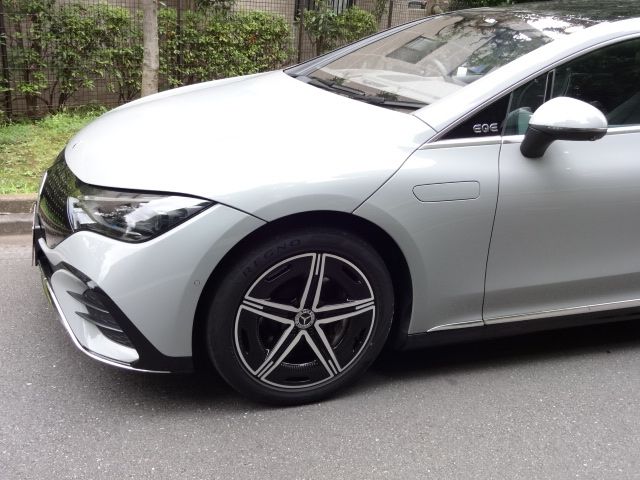 MERCEDES BENZ EQE