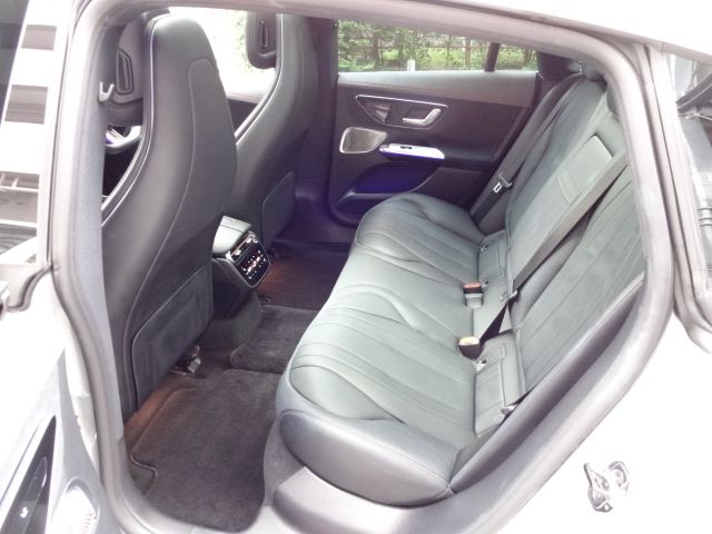 MERCEDES BENZ EQE
