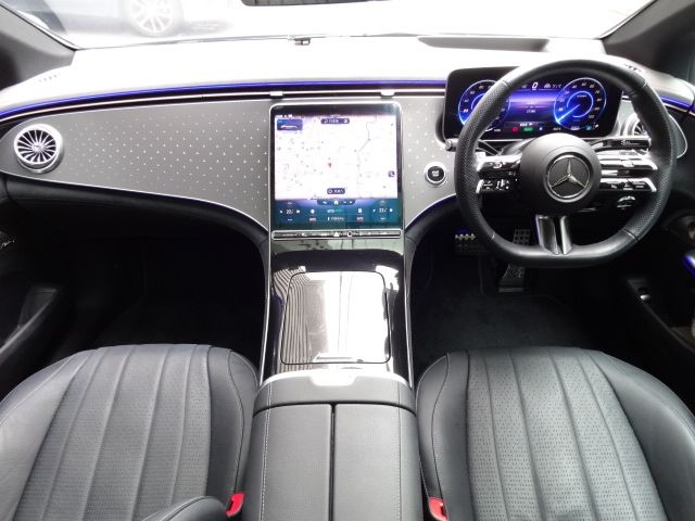 MERCEDES BENZ EQE