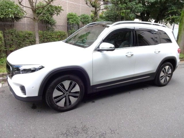 MERCEDES BENZ EQB