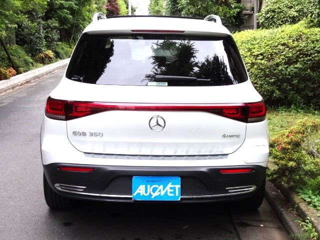 MERCEDES BENZ EQB