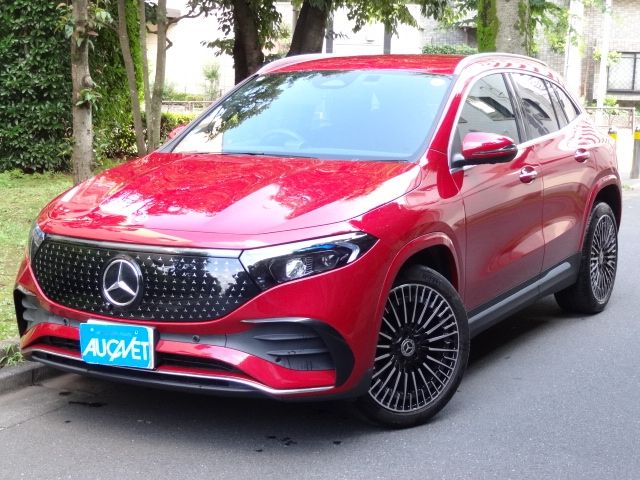 MERCEDES BENZ EQA