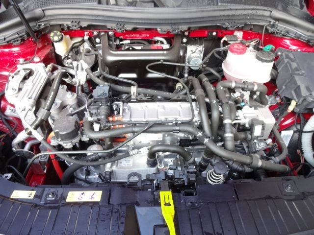 MERCEDES BENZ EQA