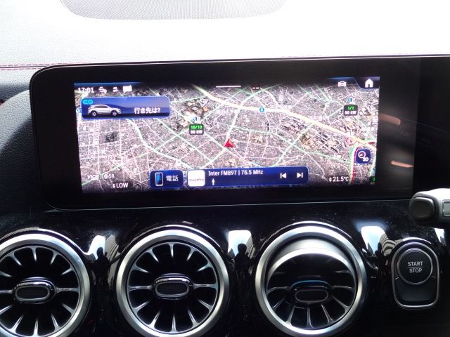 MERCEDES BENZ EQA