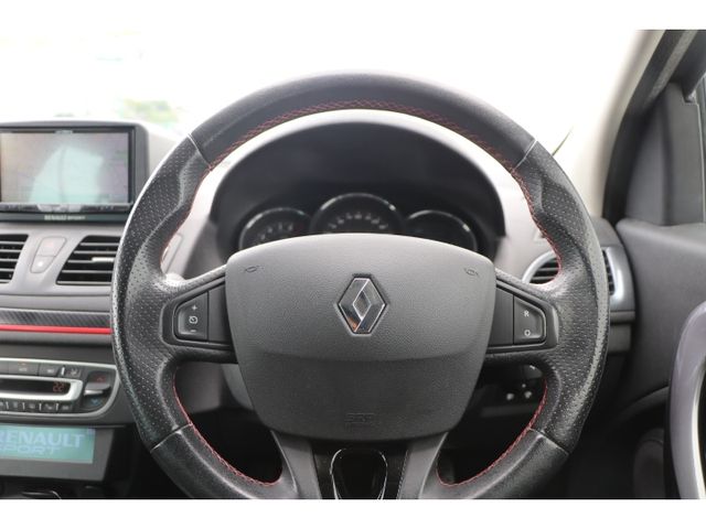 RENAULT MEGANE hatchback