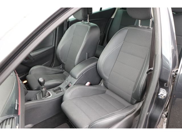 RENAULT MEGANE hatchback