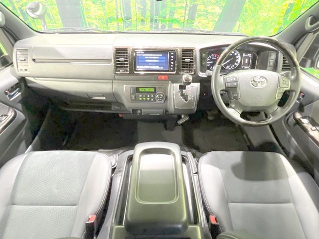 HIACE van 4WD