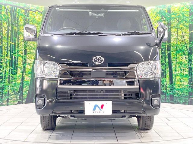 HIACE van 4WD