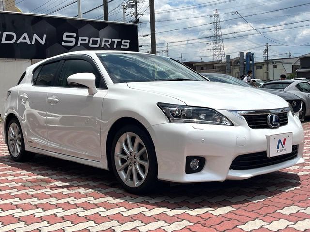 LEXUS CT200h