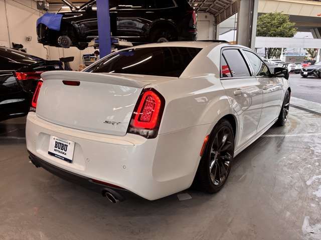 CHRYSLER 300