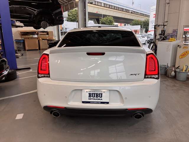 CHRYSLER 300
