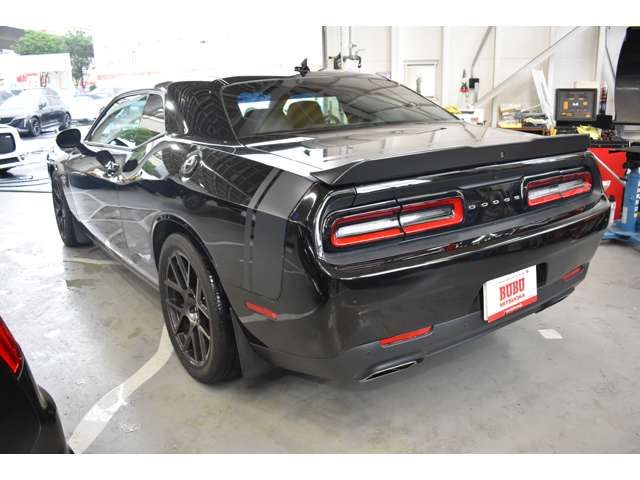 DODGE CHALLENGER