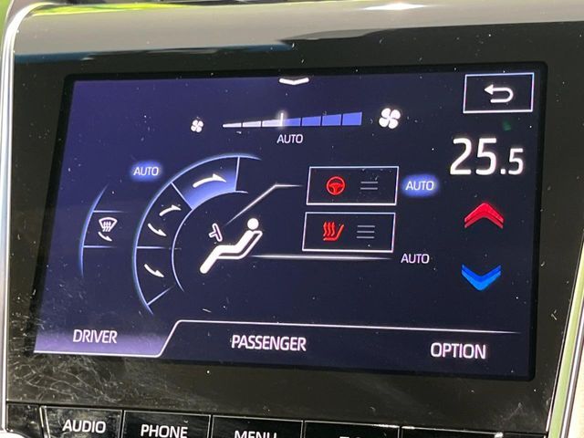 CROWN sedan hybrid 4WD
