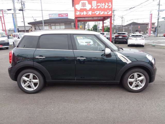 BMW MINI COOPER CROSSOVER