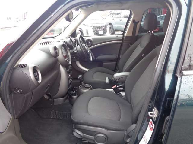 BMW MINI COOPER CROSSOVER