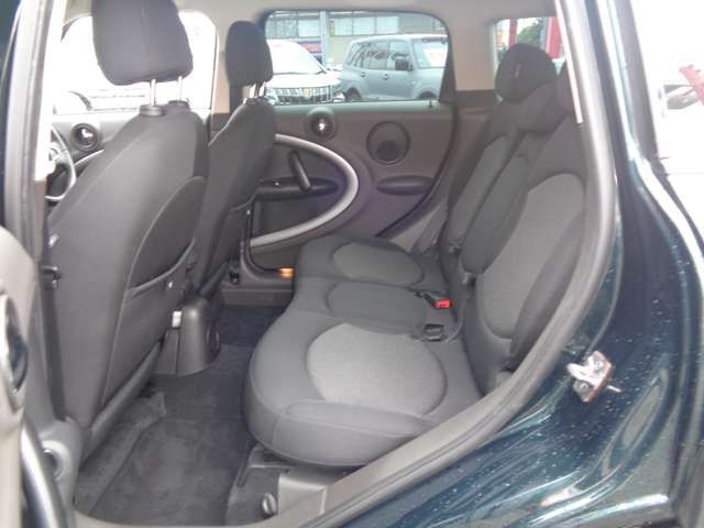 BMW MINI COOPER CROSSOVER