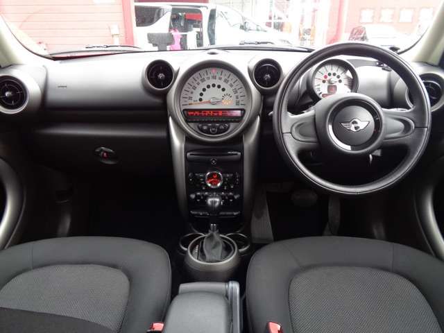 BMW MINI COOPER CROSSOVER