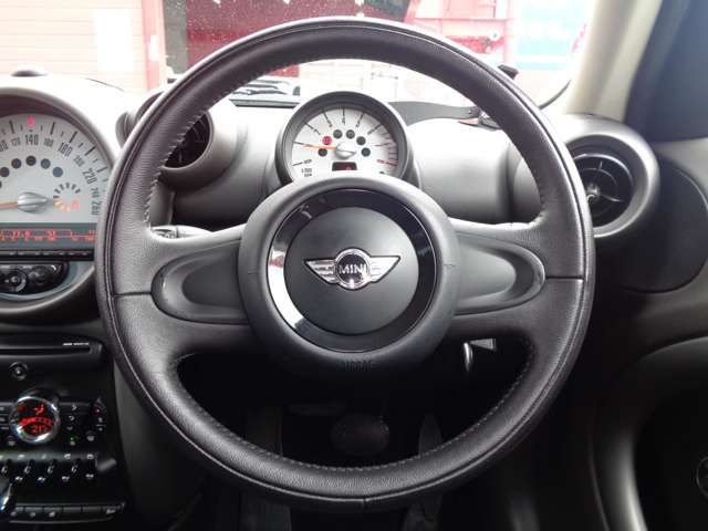 BMW MINI COOPER CROSSOVER